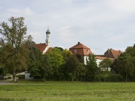 Schlossanlage in Bergstetten